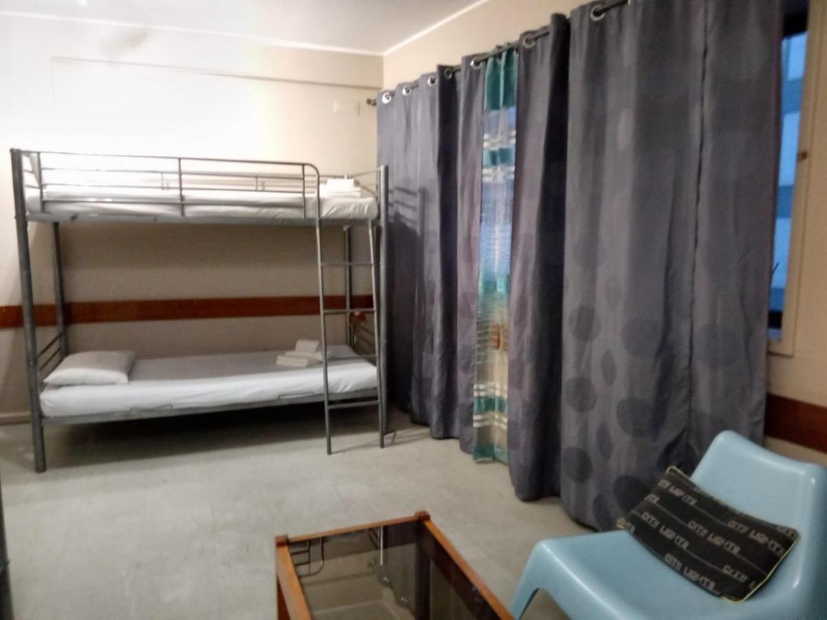City Drops Hostel Aliados Private Room Porto Luaran gambar